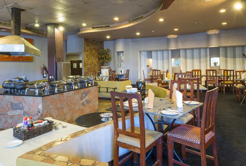 Rainbow Towers Hotel & Conference Centre Harare Eksteriør billede