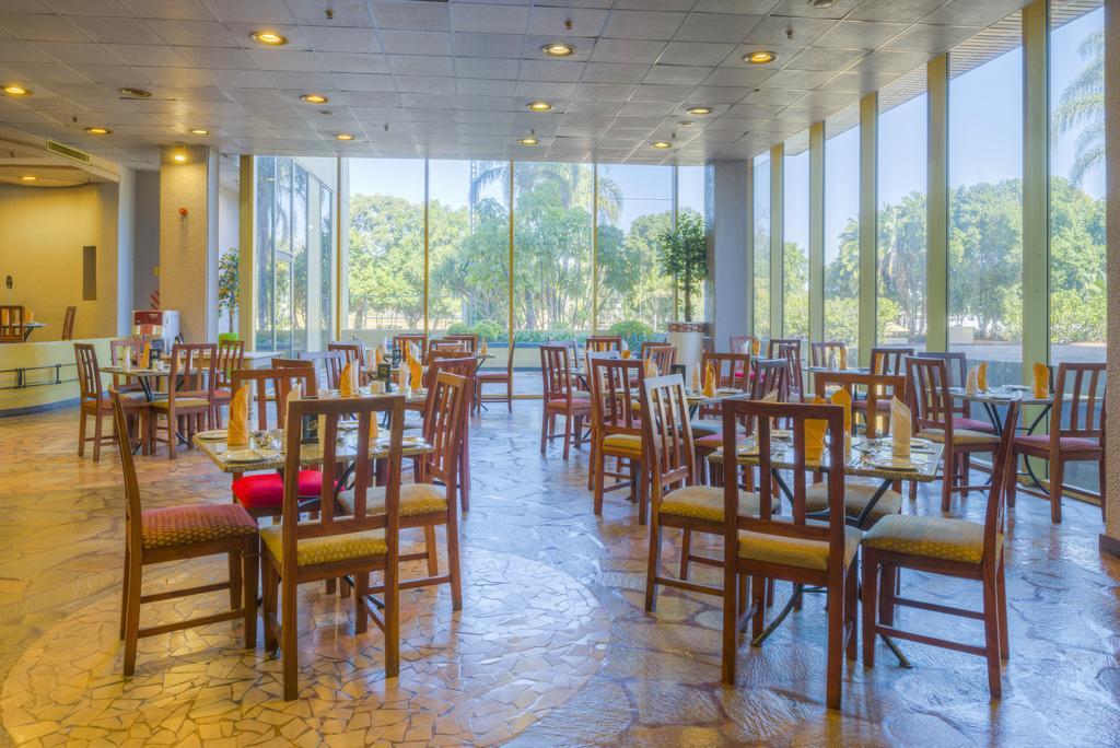 Rainbow Towers Hotel & Conference Centre Harare Eksteriør billede